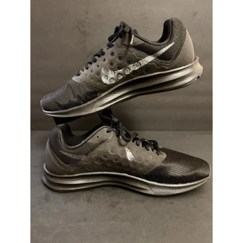 Nike Downshifter 7 running shoes Men’s 9.5